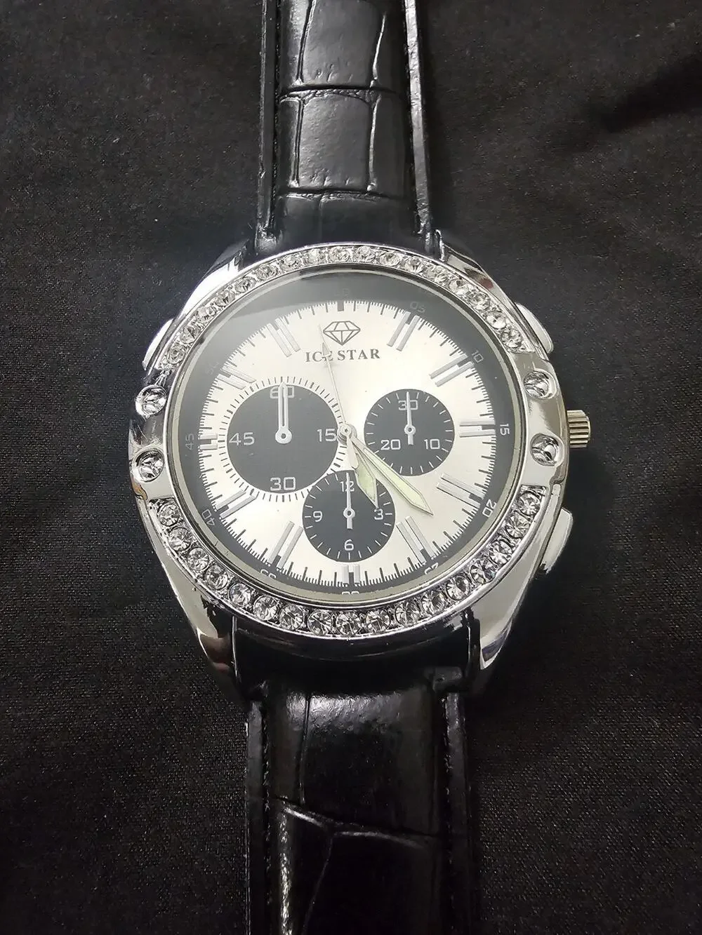 Silver Men's Fashion Chronograph Quartz Wristwatch Black Leather